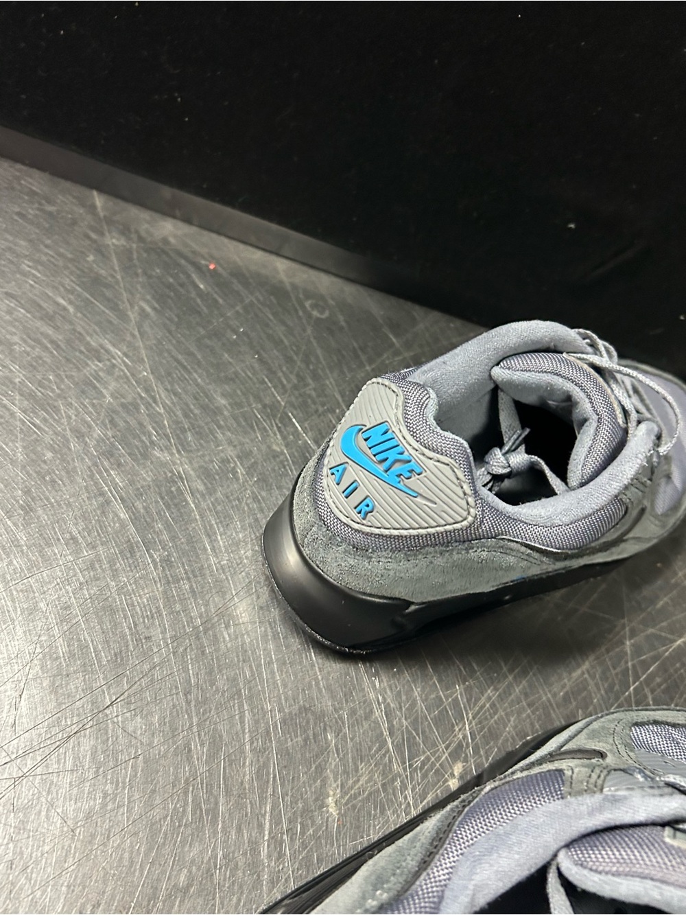 Nike Air Max 90 Size 8 Men - Picture 7 of 11